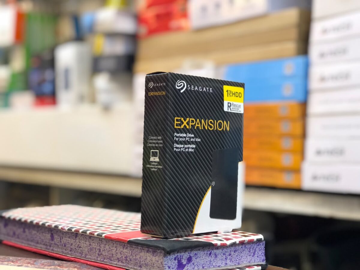 Seagate Expansion 1TB Portable External Hard Drive - Image 2